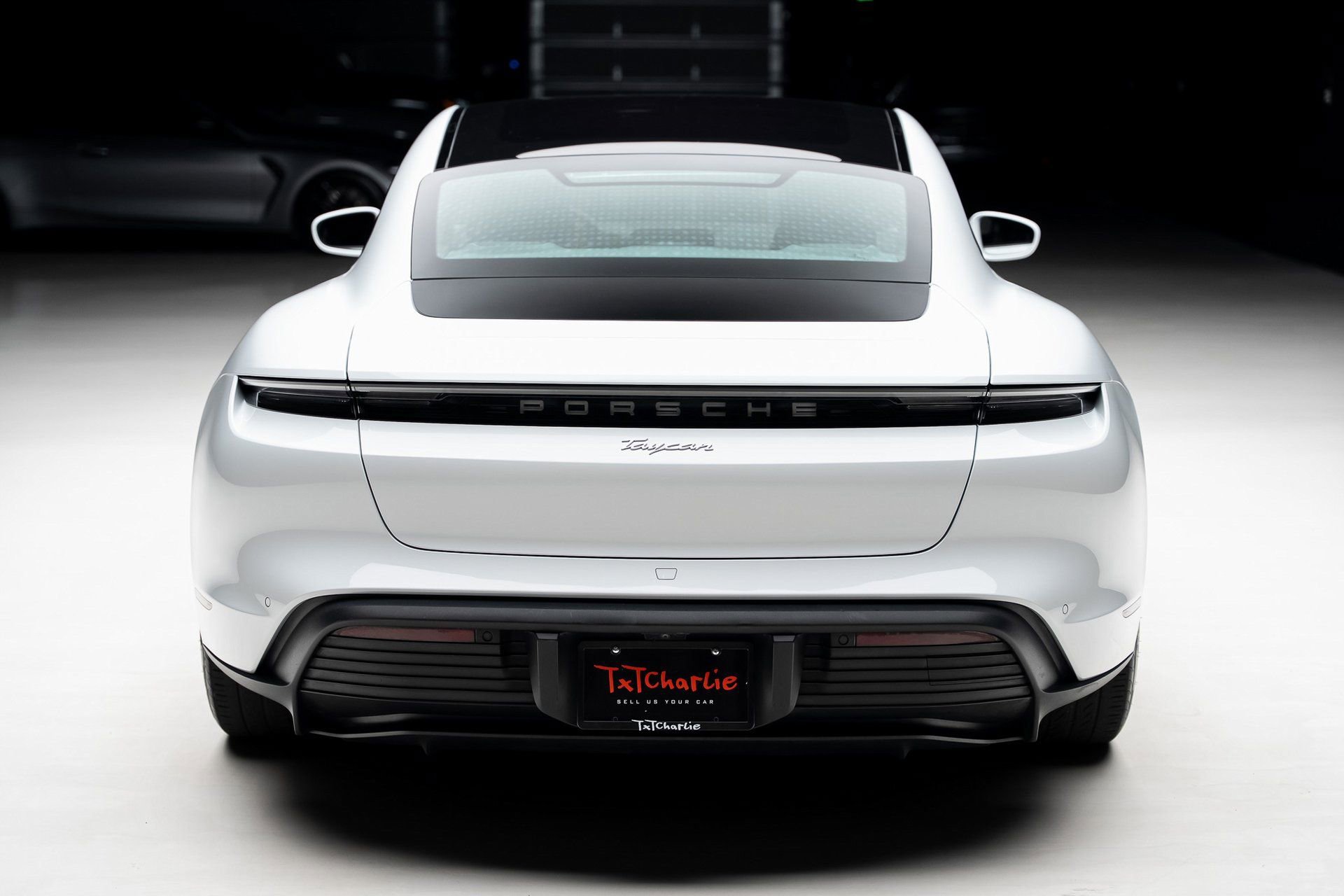 Used 2022 Porsche Taycan image 25