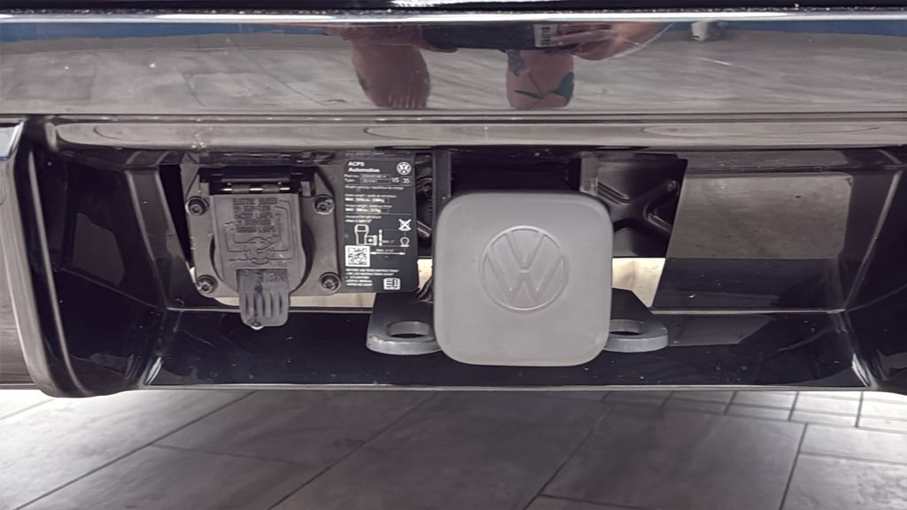 Used 2024 Volkswagen Atlas Cross Sport SEL R-Line AWD/4WD image 40