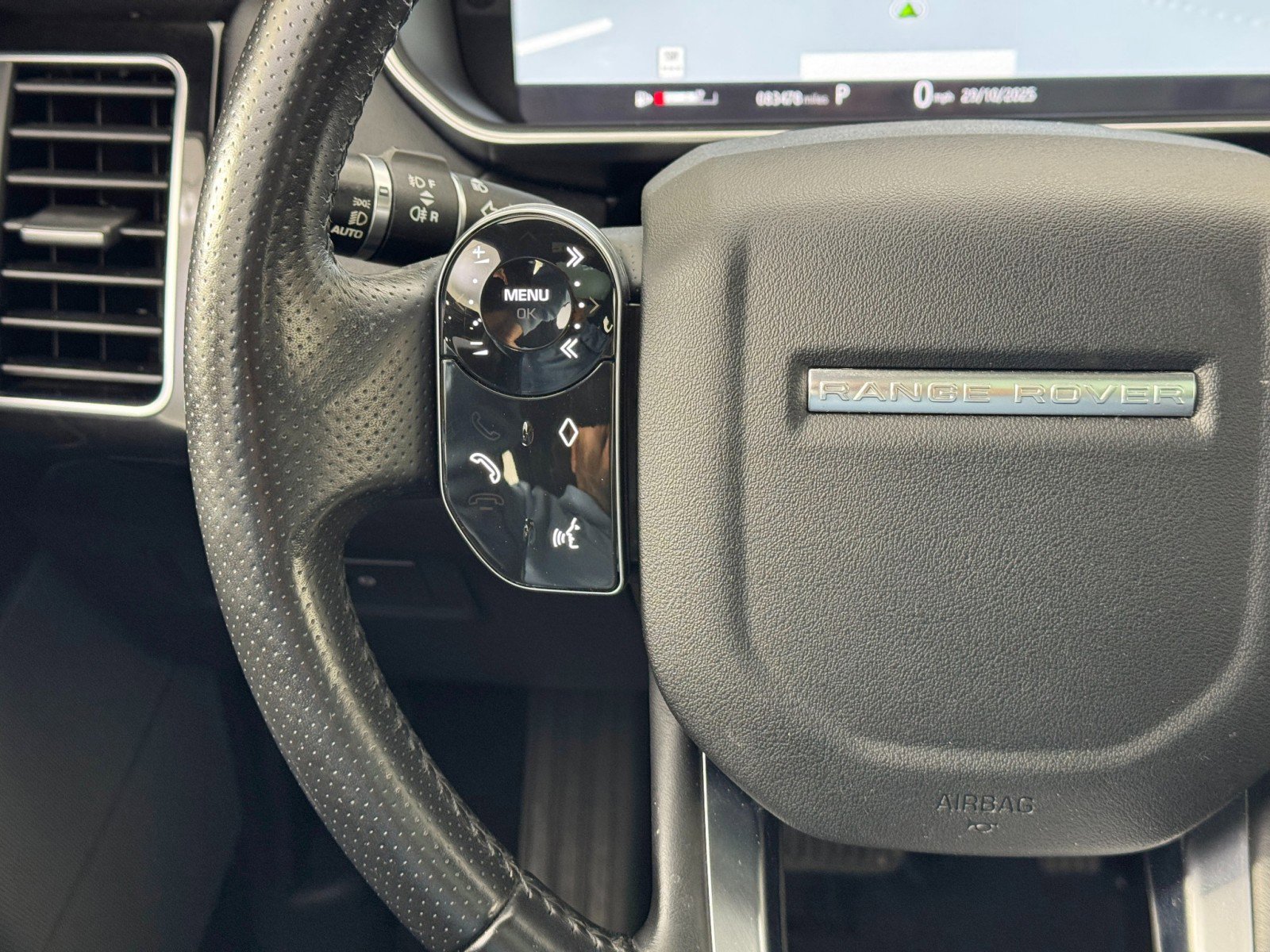 Used 2018 Land Rover Range Rover Sport HSE image 20