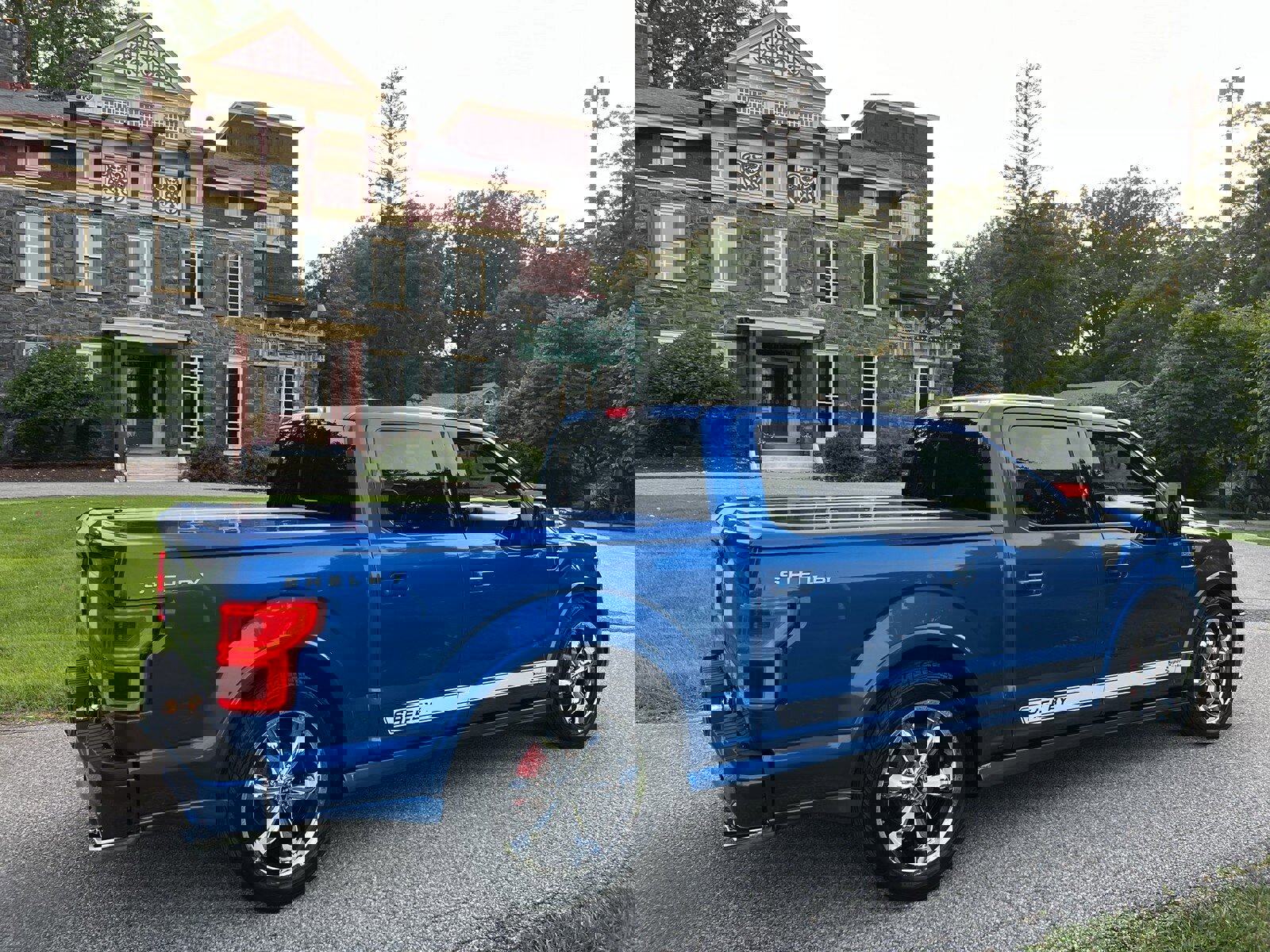 Used 2020 Ford F150 Lariat w/ Equipment Group 502A Luxury image 11