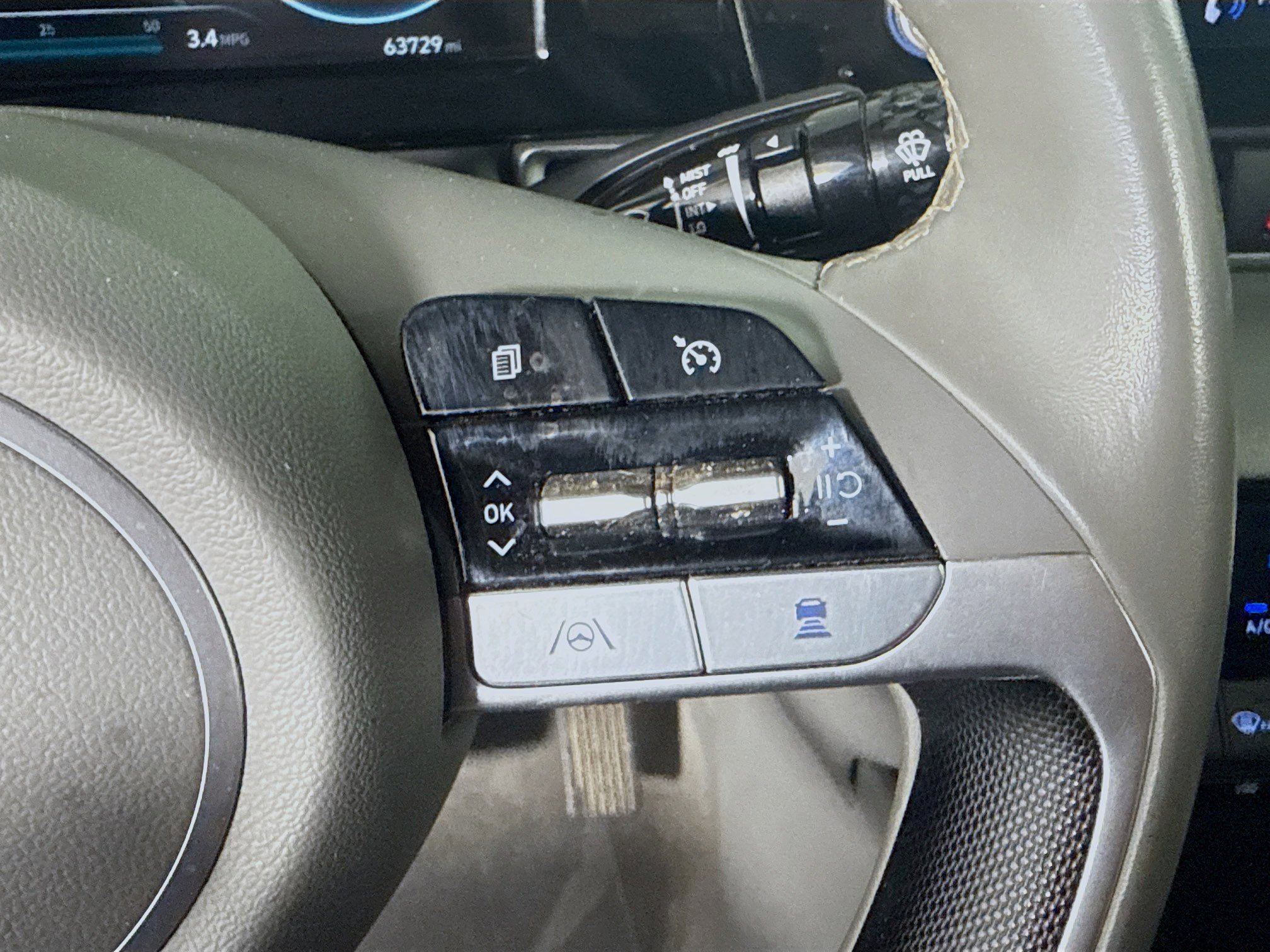 Used 2022 Hyundai Elantra SEL w/ Convenience + Premium Package image 15