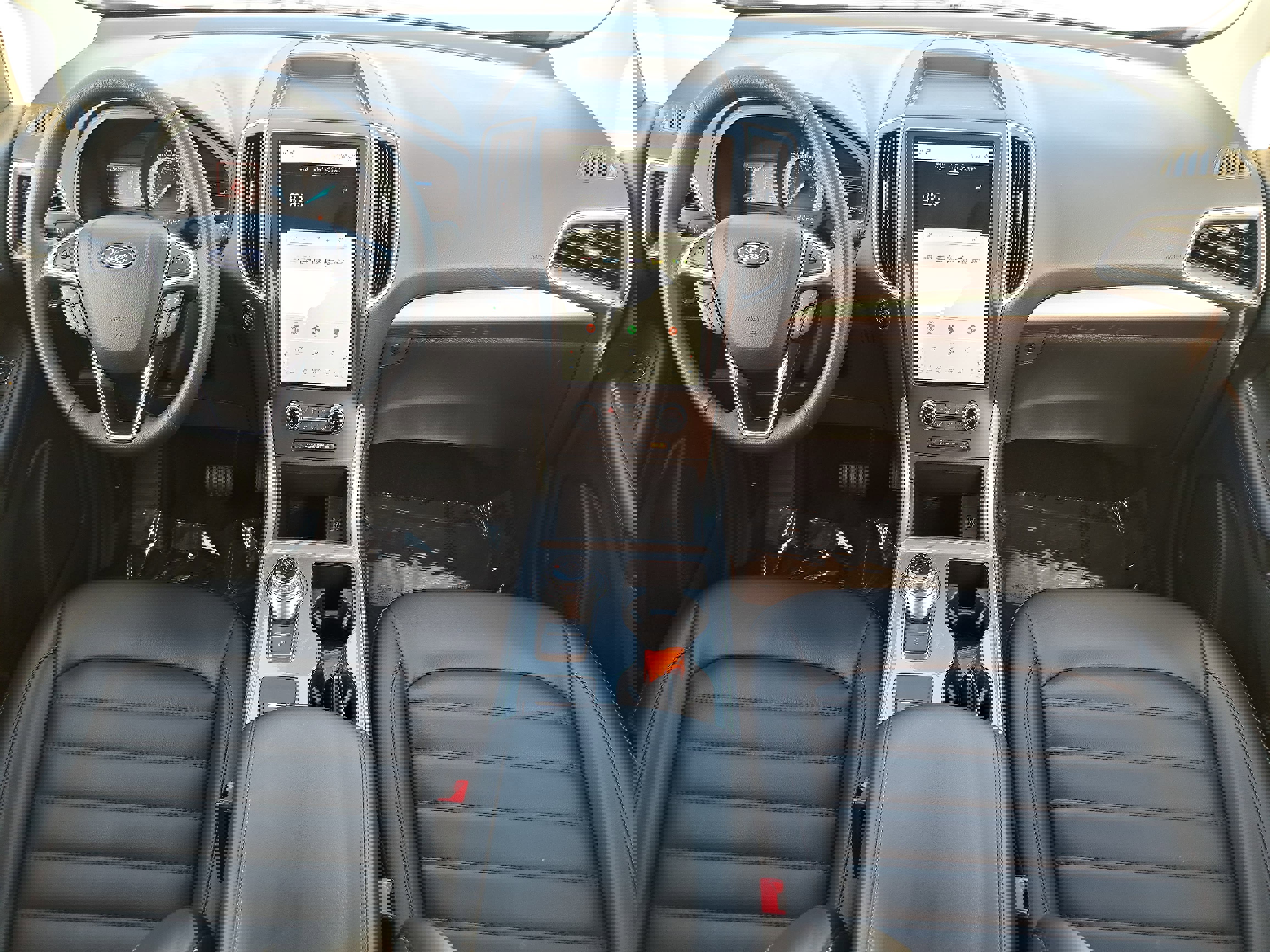 Used 2024 Ford Edge SEL image 9