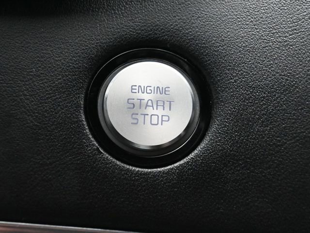 Used 2020 Kia Stinger GT2 image 25