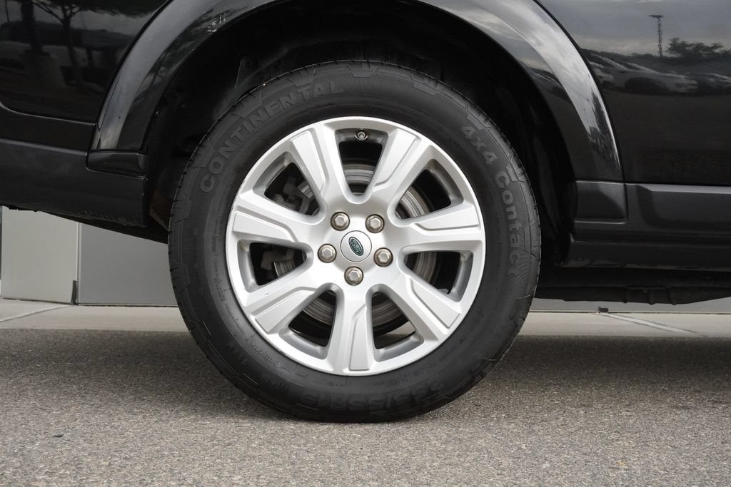 Used 2013 Land Rover LR4 HSE LUX AWD/4WD image 32