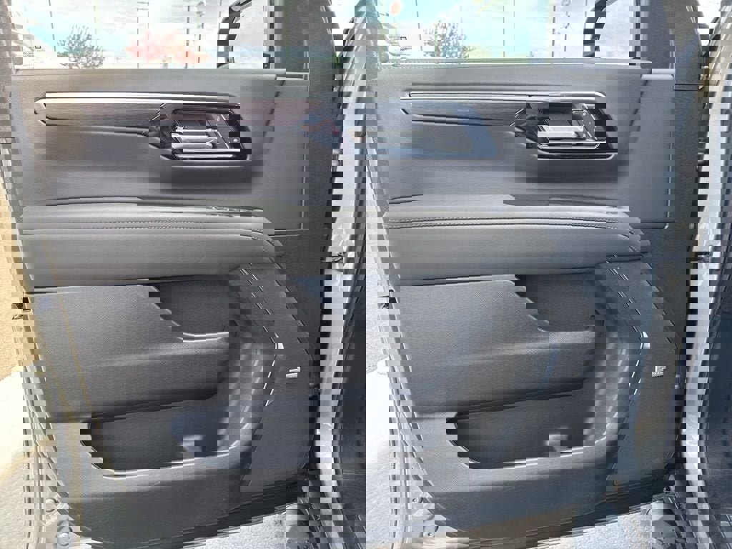 New 2026 Chevrolet Tahoe Z71 image 14