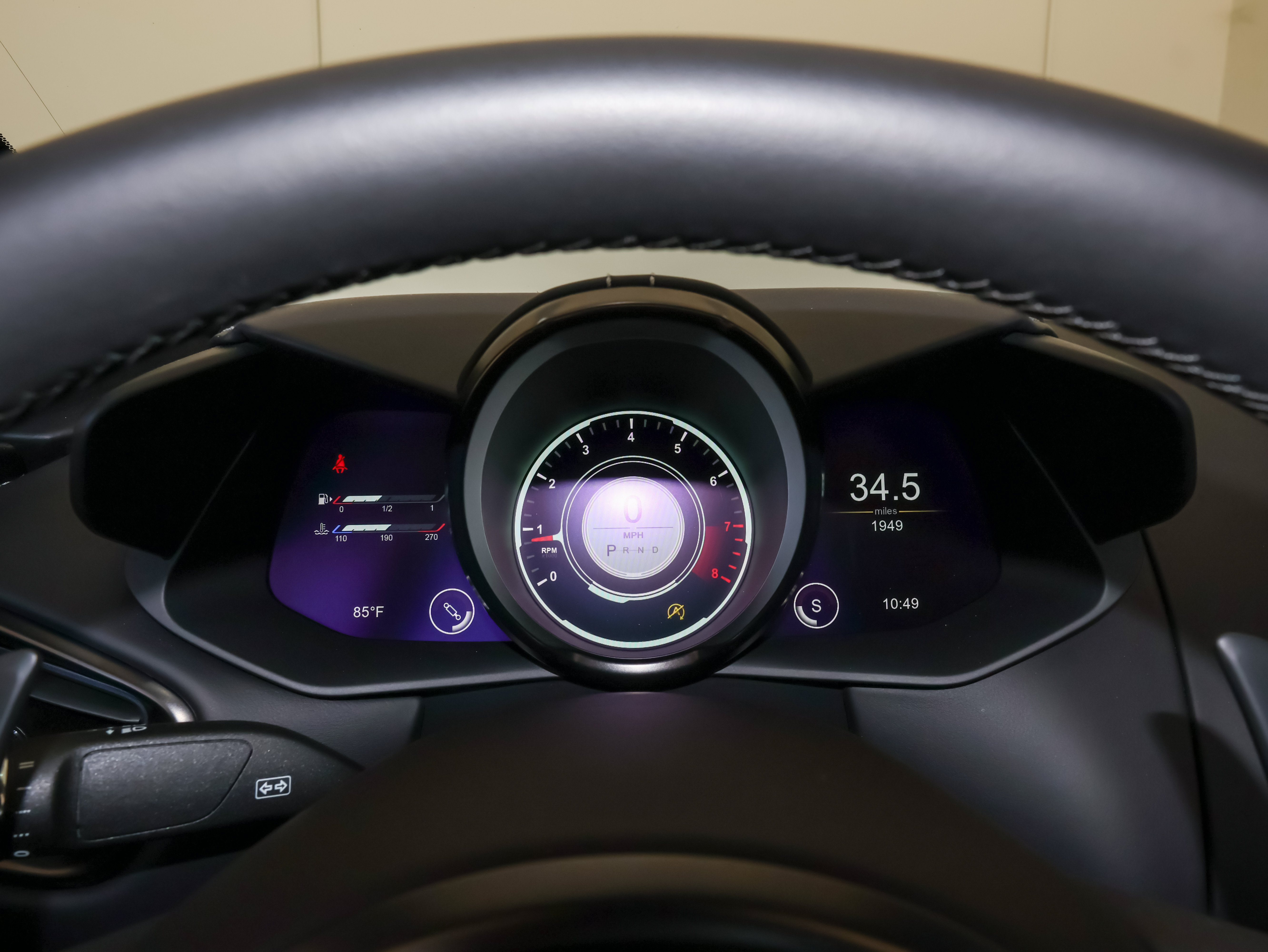 Used 2023 Aston Martin V8 Vantage Roadster RWD image 27
