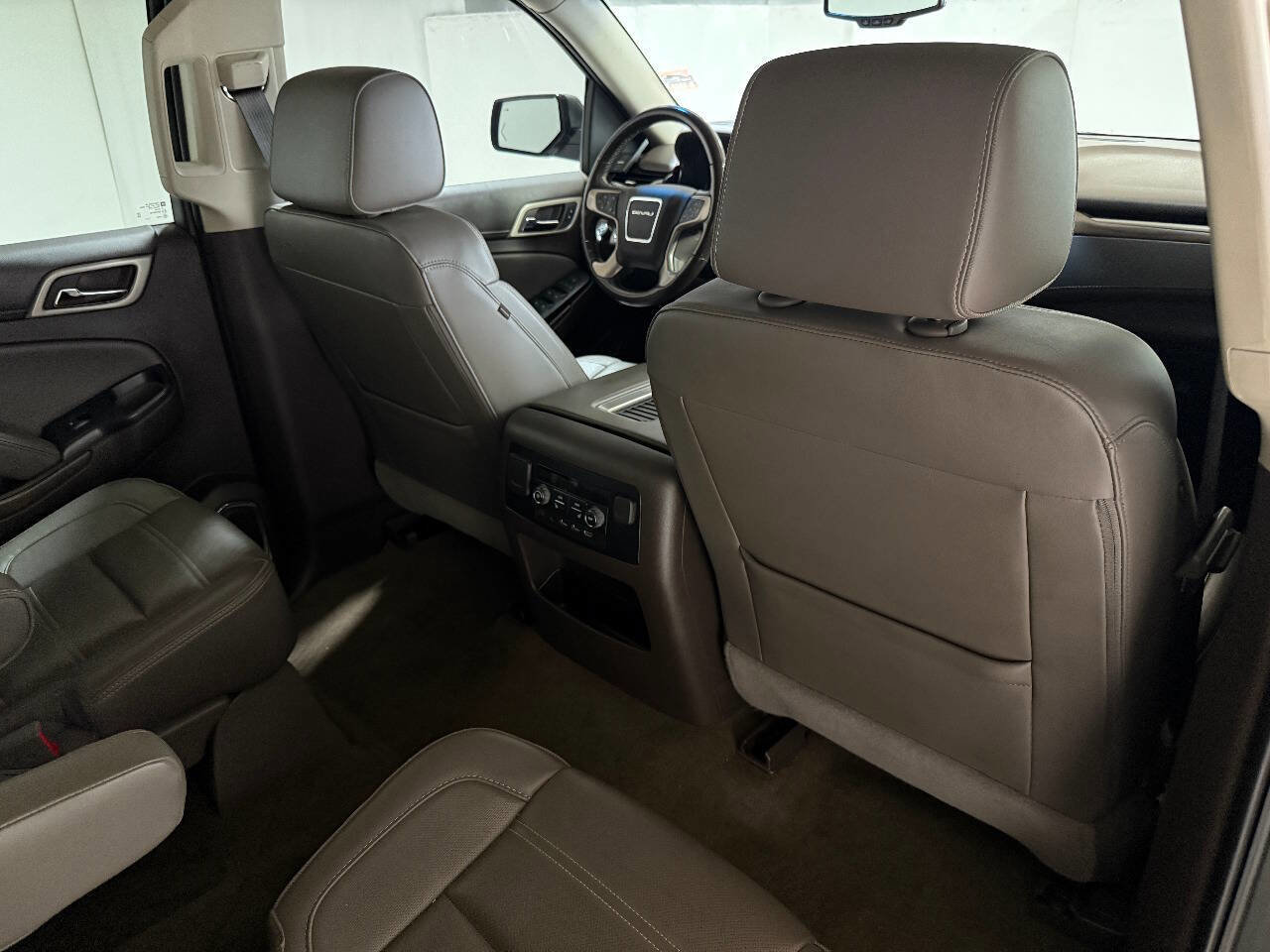Used 2018 GMC Yukon XL Denali w/ Denali Ultimate Package AWD/4WD image 53