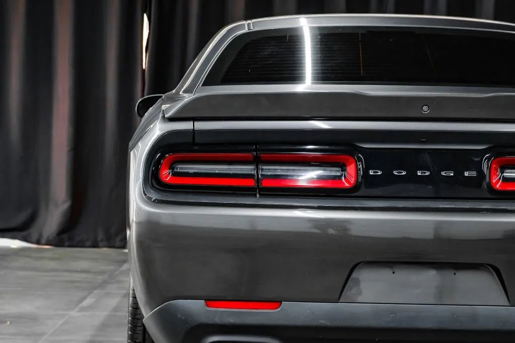 Used 2017 Dodge Challenger R/T RWD image 49