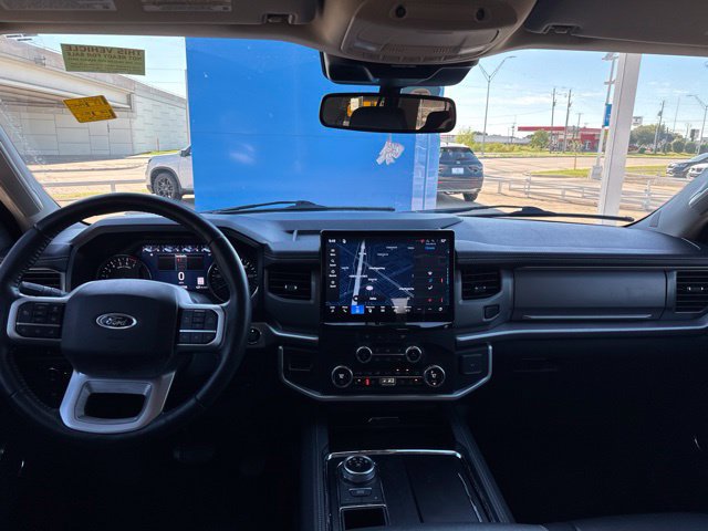 Used 2023 Ford Expedition XLT RWD image 8