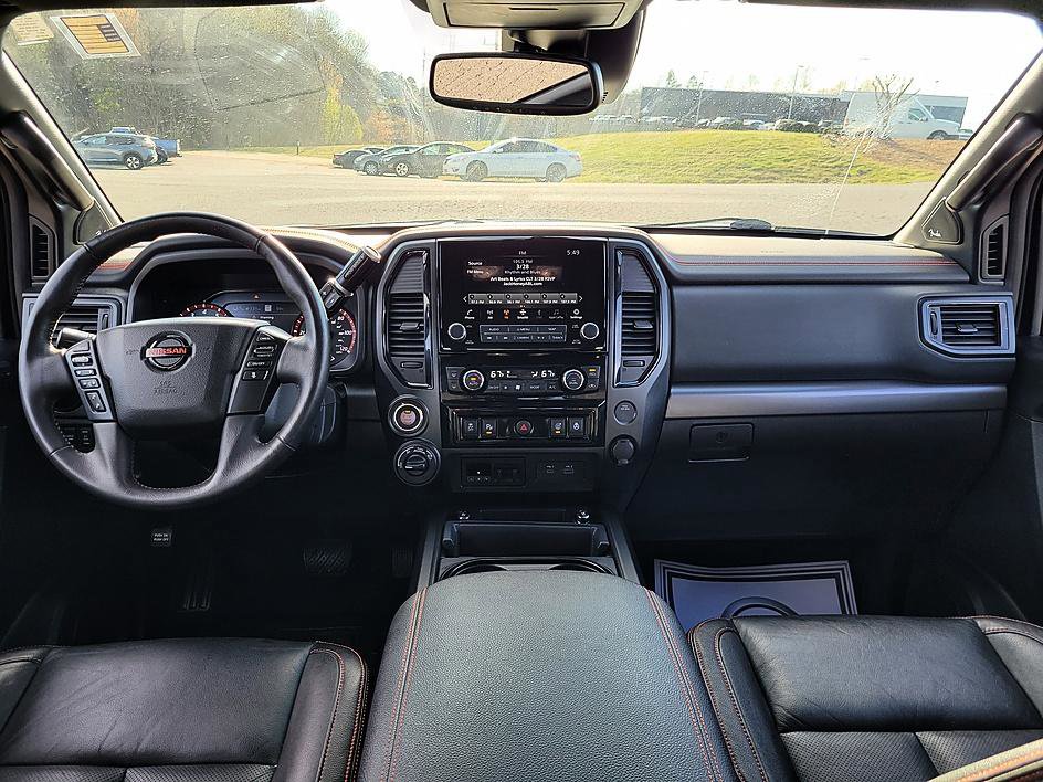 Used 2021 Nissan Titan PRO-4X w/ Pro-4x Convenience Package image 15