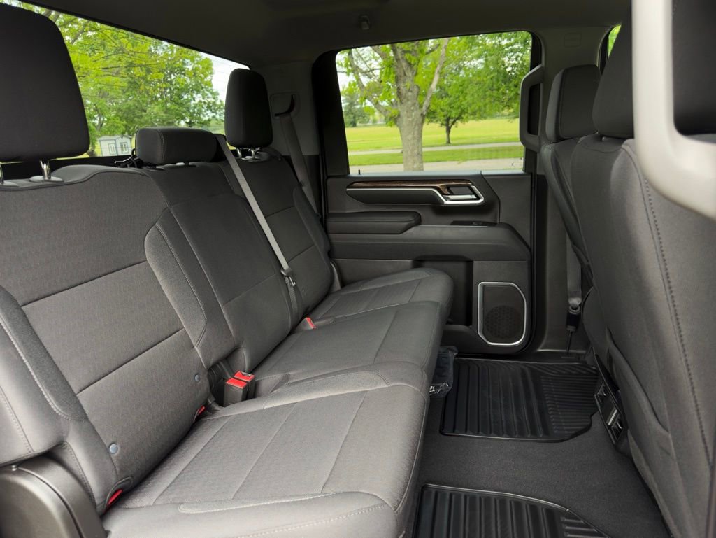 Used 2025 GMC Sierra 2500 SLE AWD/4WD image 24