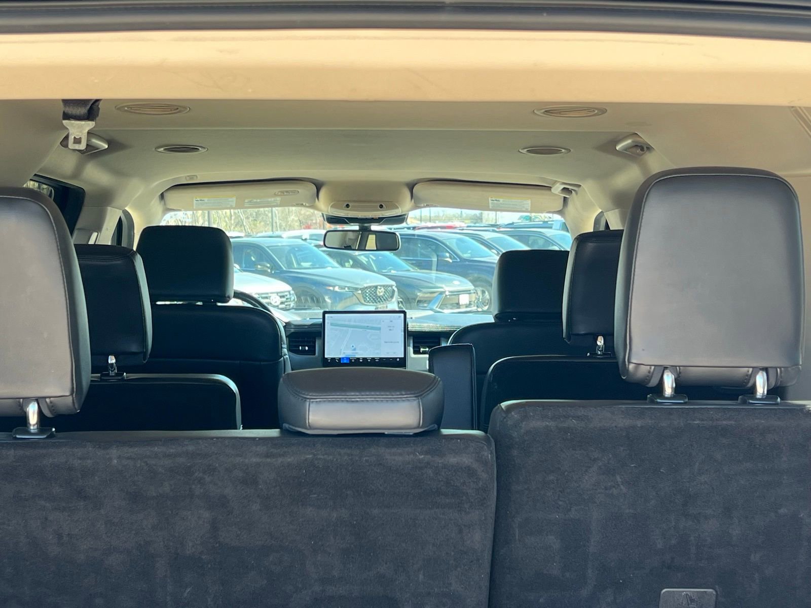 Used 2024 Ford Expedition Max XLT image 15