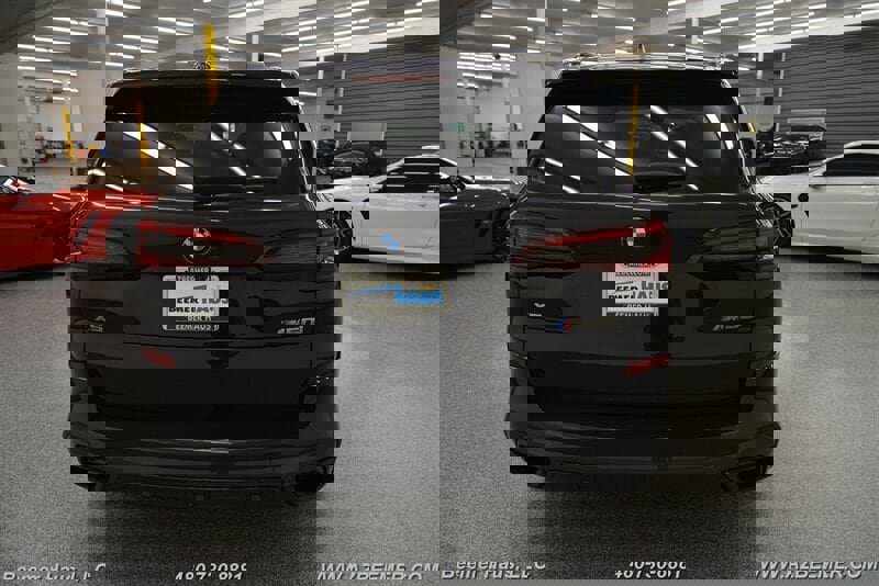 Used 2021 BMW X5 M50i w/ Executive Package image 10