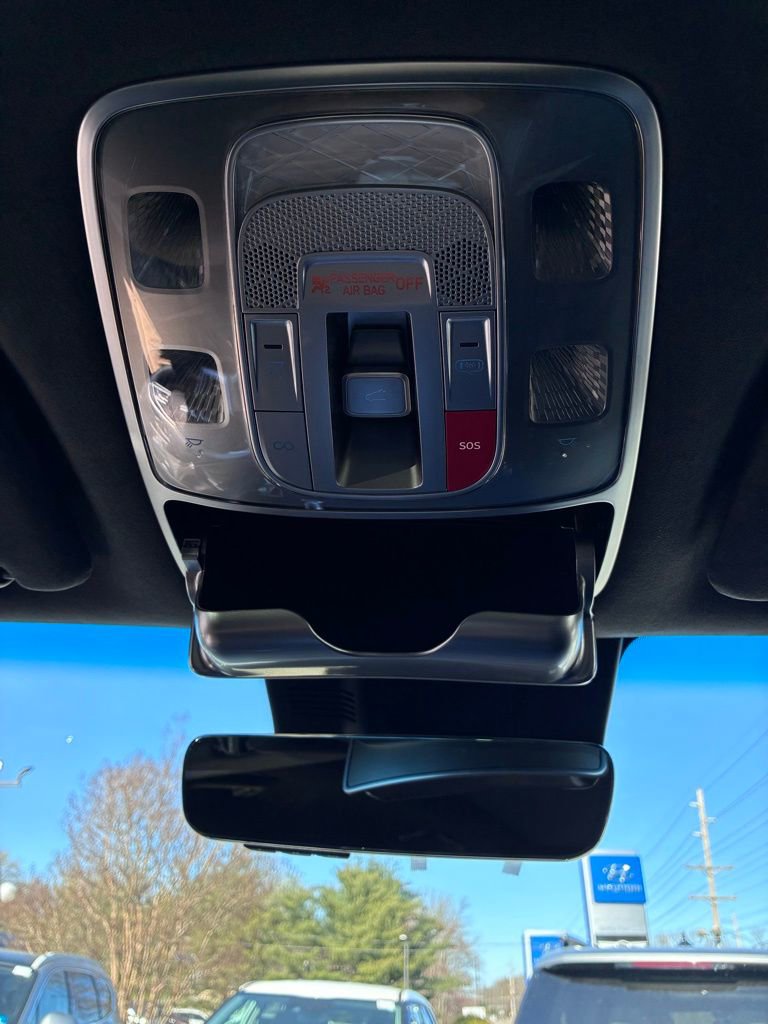 Used 2025 Genesis GV70 3.5T Sport w/ Sport Advanced Package image 45