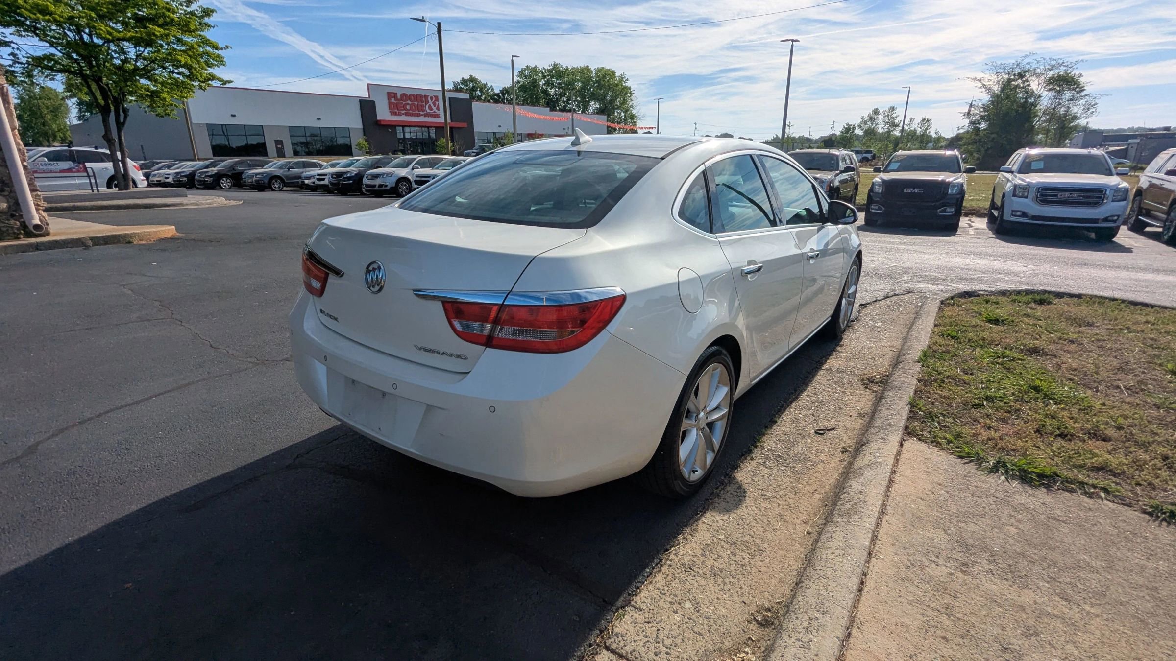 Used 2012 Buick Verano Leather FWD image 7