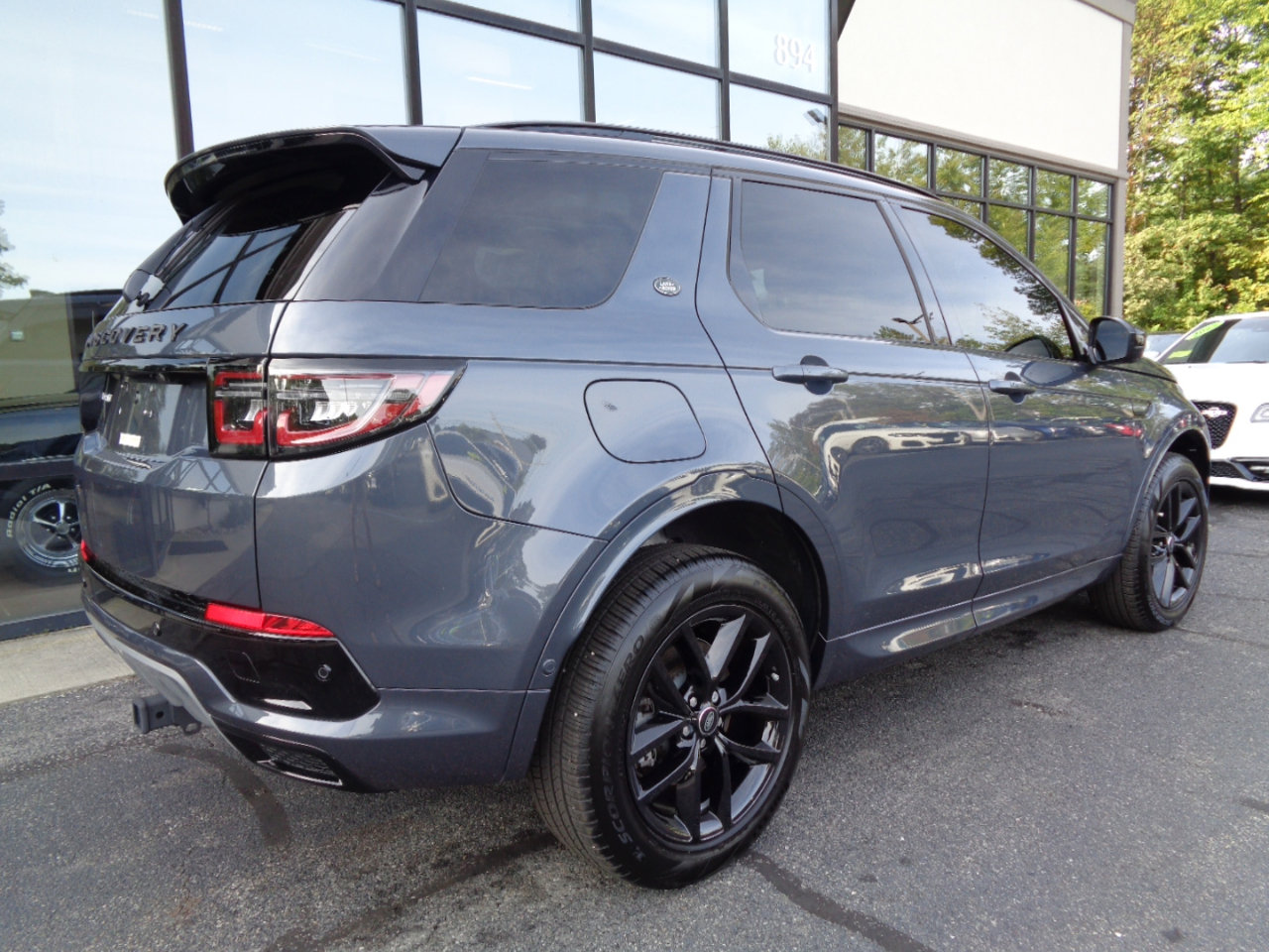 Used 2025 Land Rover Discovery Sport S image 5