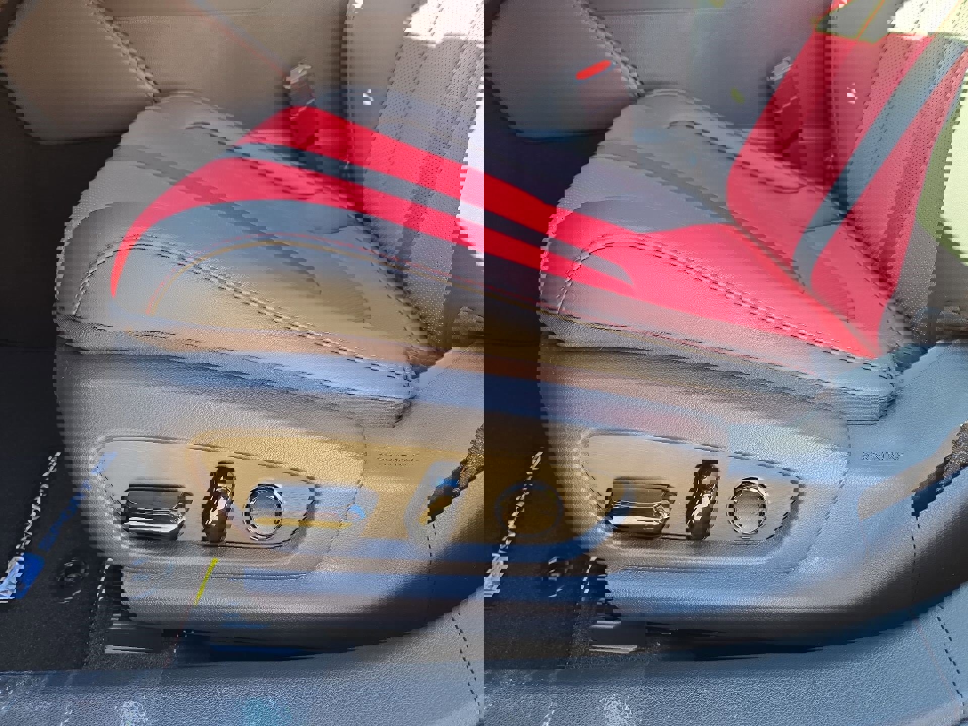 New 2025 Lexus ES 350 F Sport image 17