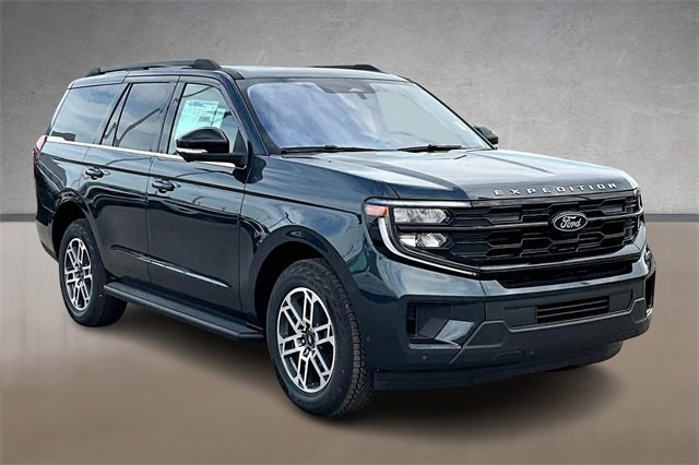 New 2025 Ford Expedition Active image 2