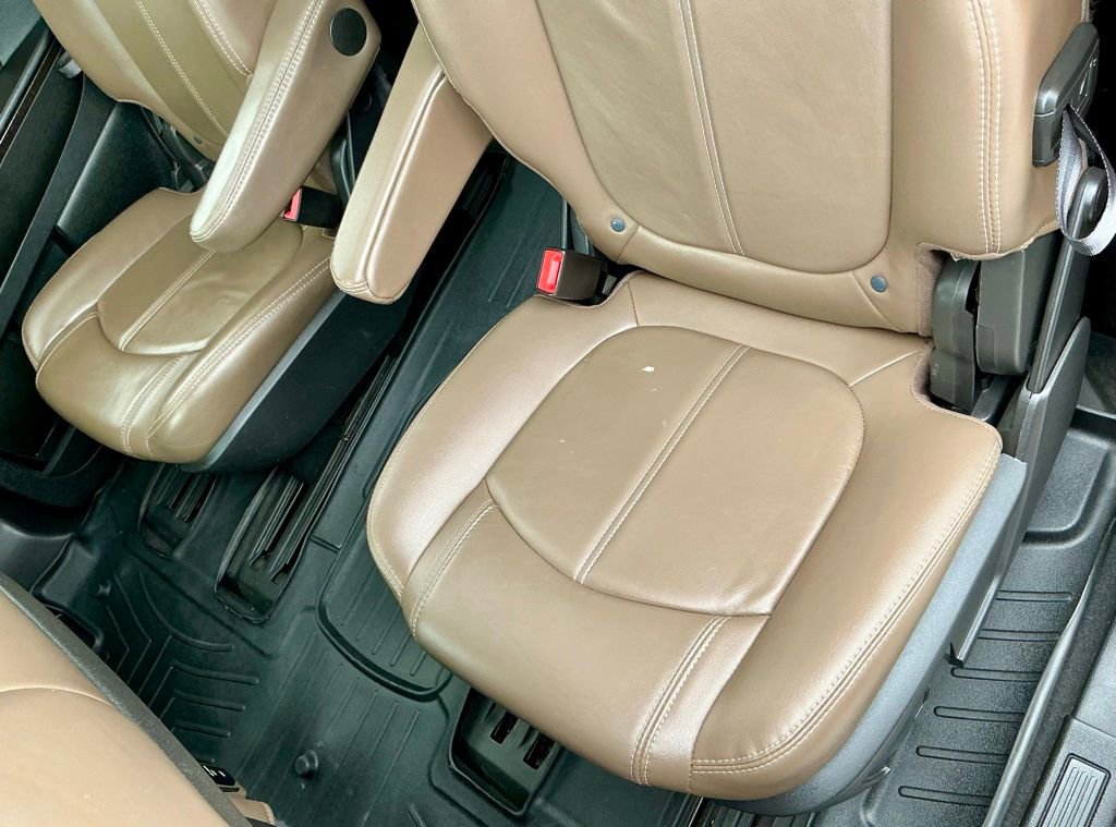 Used 2015 GMC Acadia SLT FWD image 30