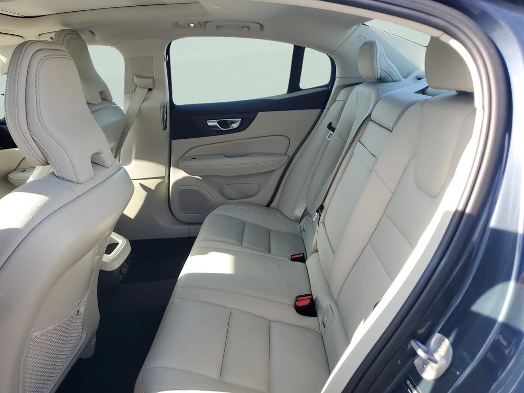 Used 2024 Volvo S60 B5 Core FWD image 32