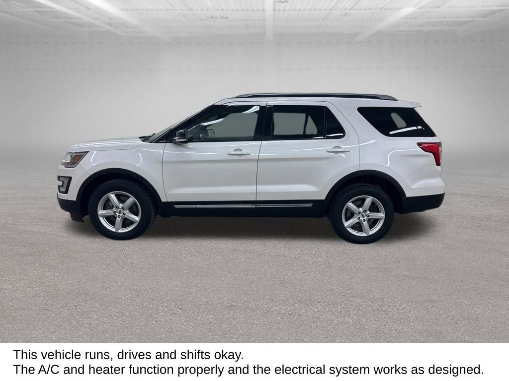 Used 2017 Ford Explorer XLT w/ Equipment Group 202A image 8