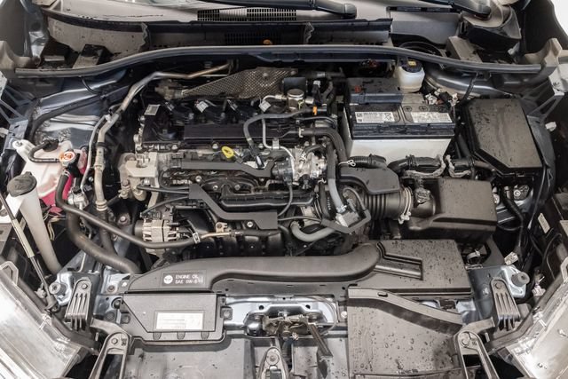 Used 2024 Toyota Corolla Cross L FWD image 3