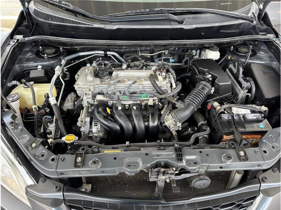 Used 2010 Toyota Matrix Base 4dr Wagon 4A FWD image 16