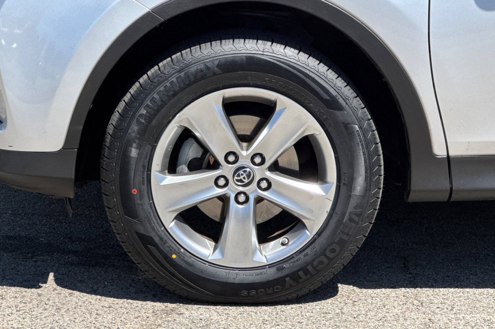 Used 2015 Toyota RAV4 XLE FWD image 25