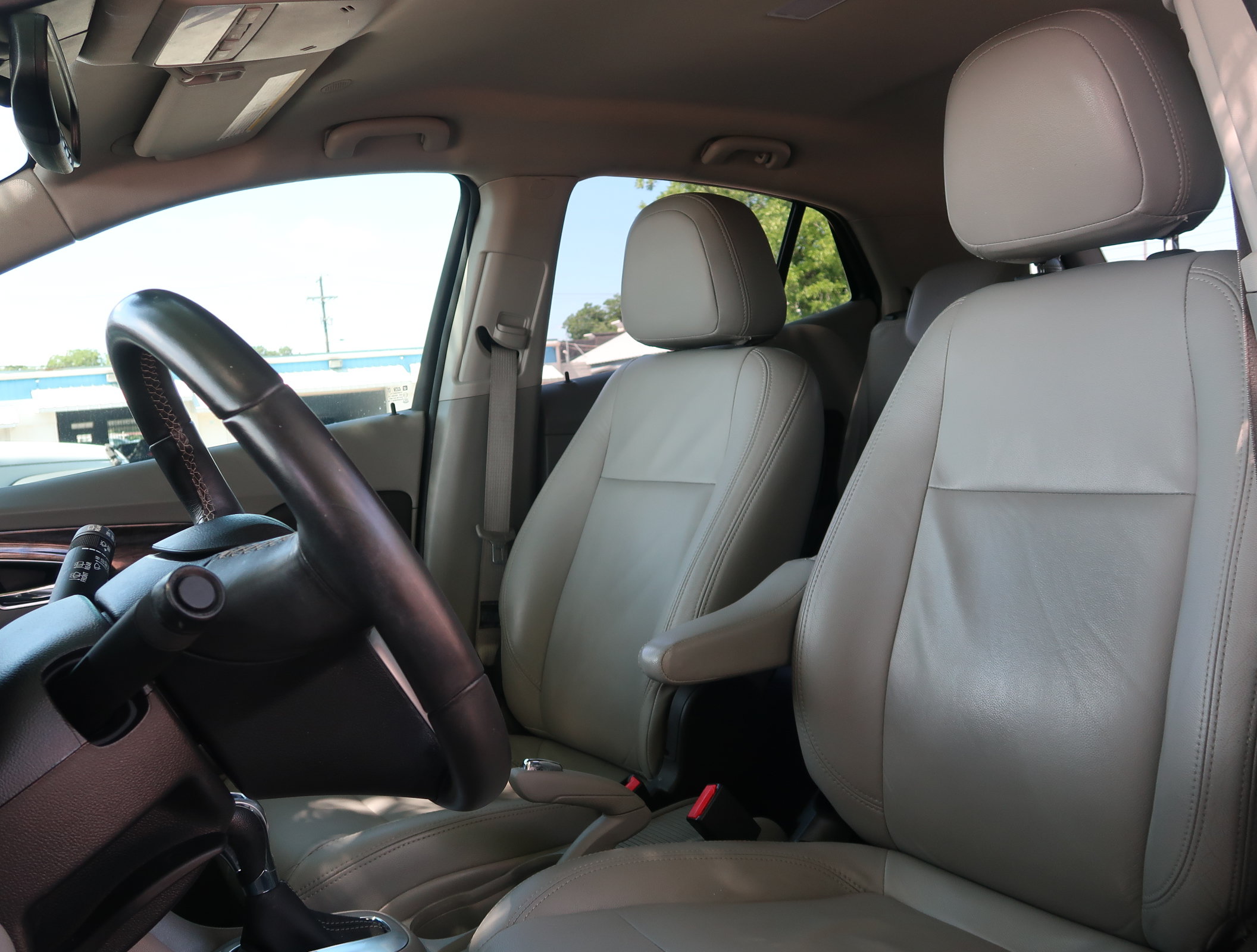 Used 2015 Buick Encore Convenience FWD image 12