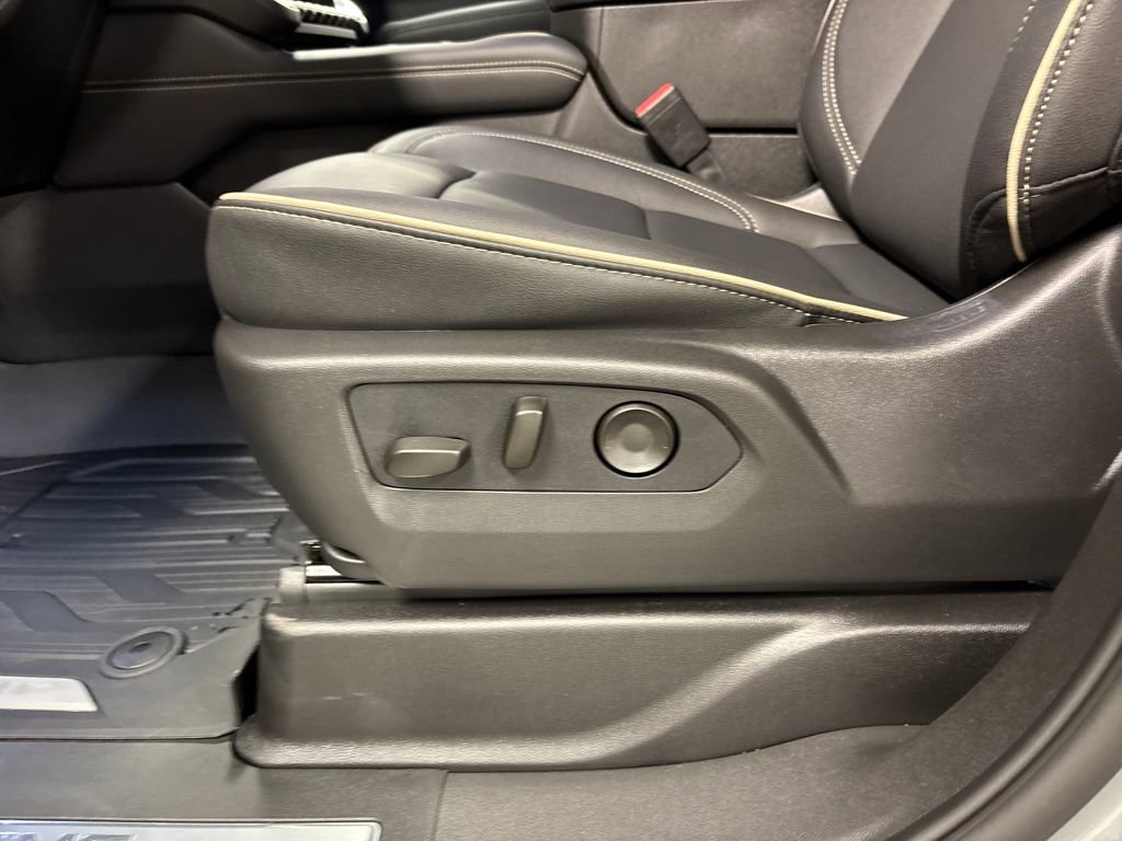 New 2026 GMC Yukon Elevation w/ LPO, Floor Liner Package image 24