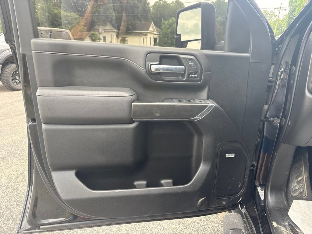 Used 2022 GMC Sierra 2500 AT4 w/ AT4 Preferred Package AWD/4WD image 13