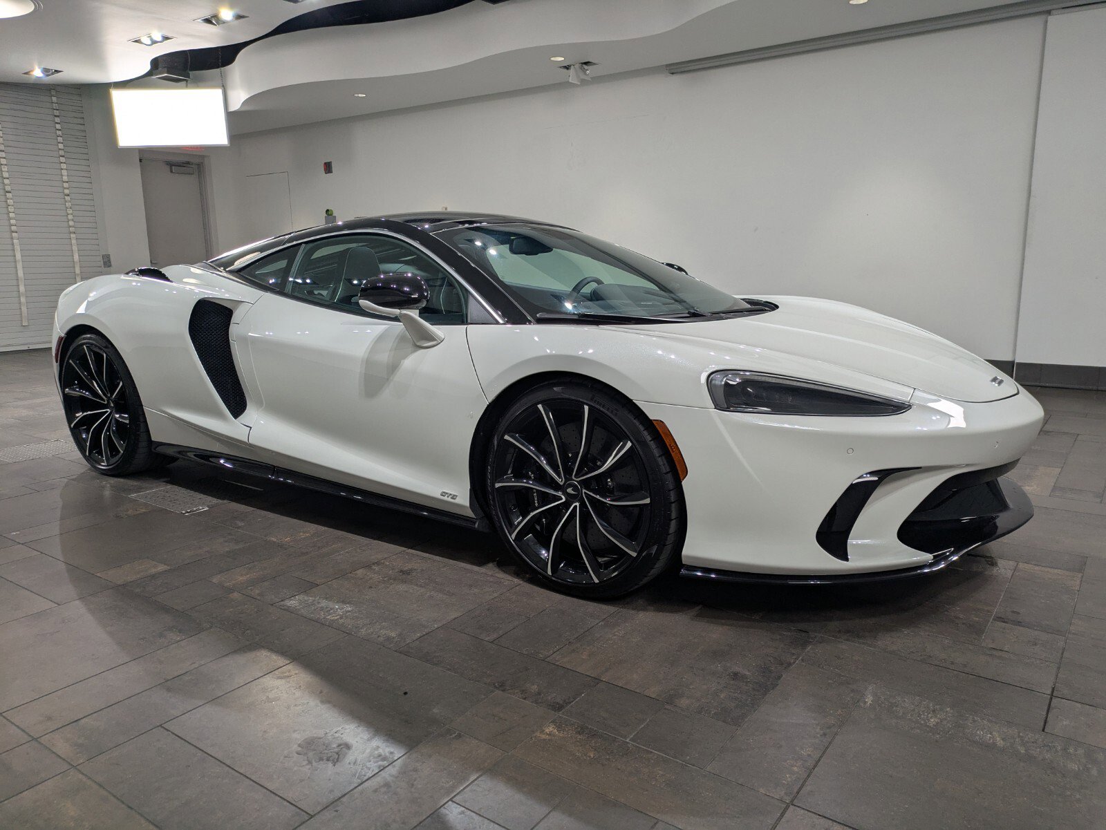 New 2025 McLaren GTS image 22