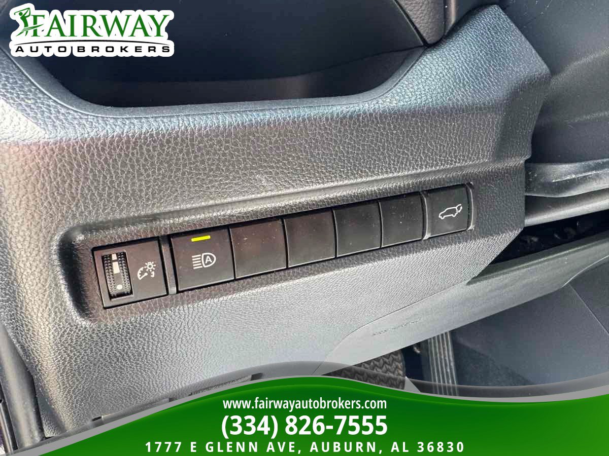 Used 2023 Toyota RAV4 XLE w/ Convenience Package FWD image 17