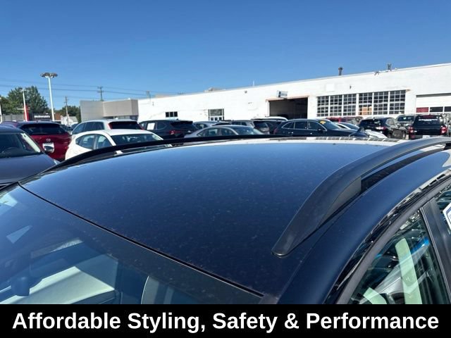 Used 2025 Volkswagen Taos S FWD image 31