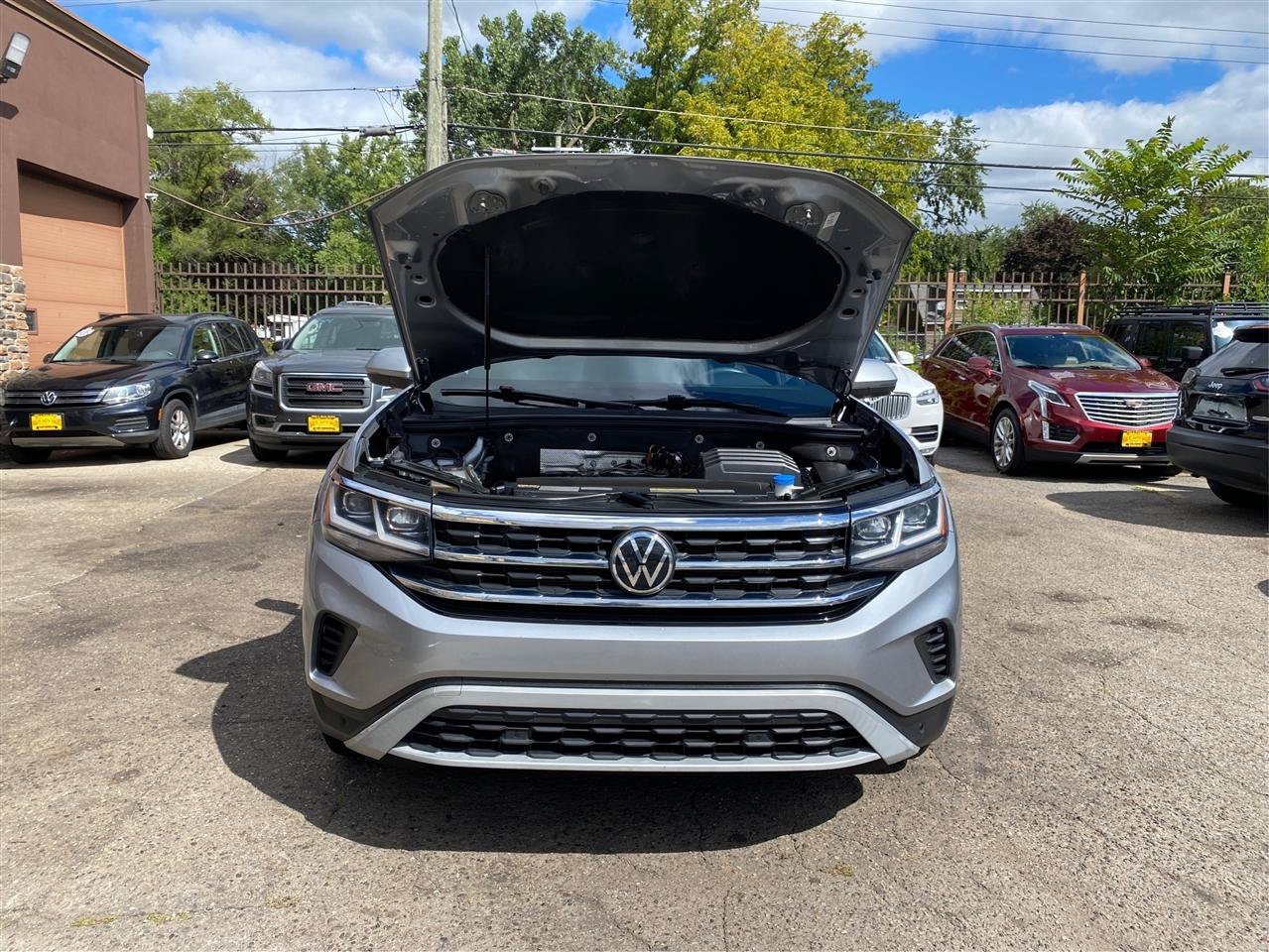 Used 2021 Volkswagen Atlas Cross Sport SE AWD/4WD image 11
