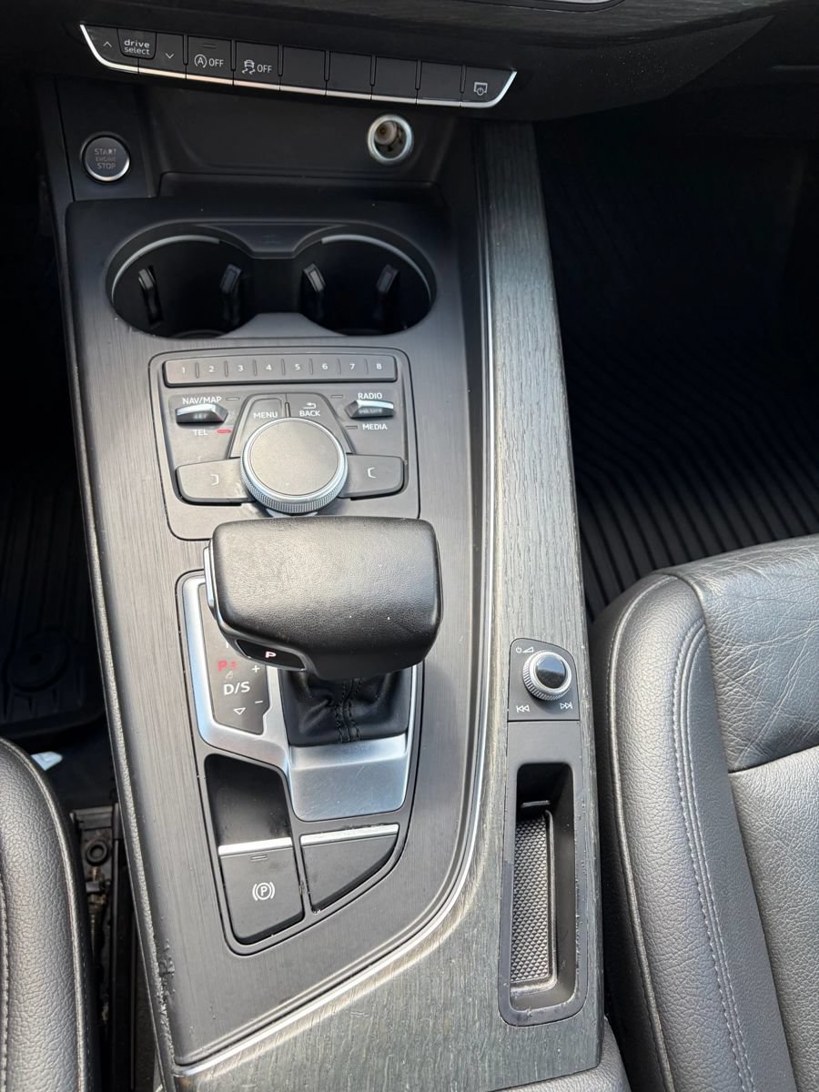 Used 2017 Audi A4 2.0T Ultra Premium w/ Convenience Package FWD image 14
