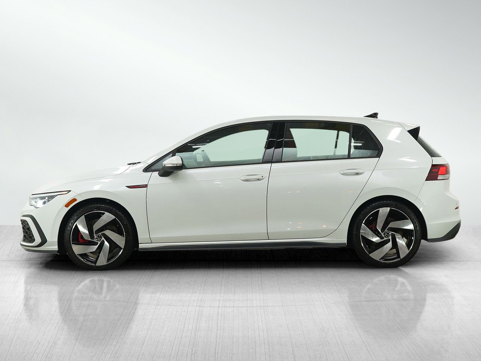 Used 2023 Volkswagen GTI SE FWD image 2