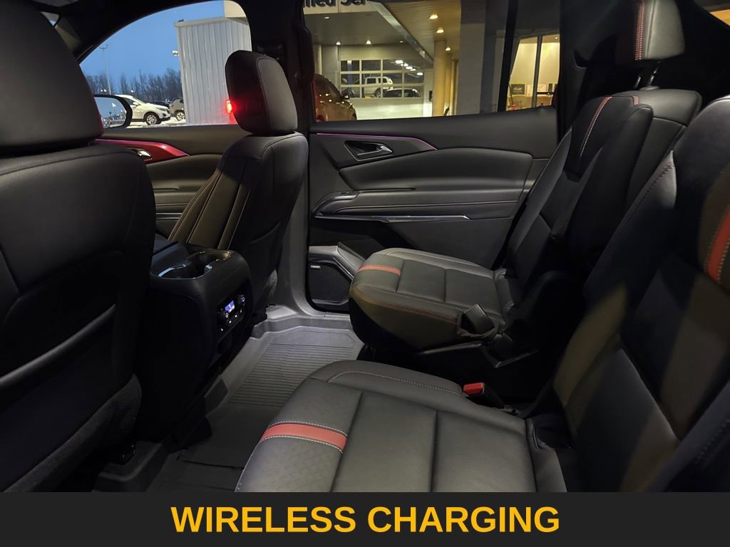 Used 2025 Chevrolet Traverse RS w/ LPO, Floor Liner Package image 23