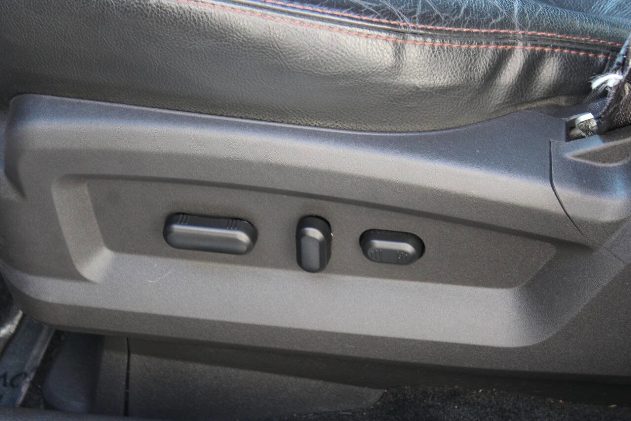 Used 2013 Ford Edge Limited image 12