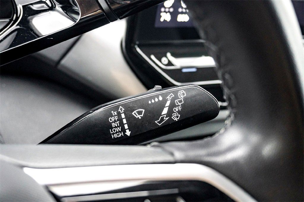 Used 2023 Volkswagen ID.4 Pro S Plus image 21