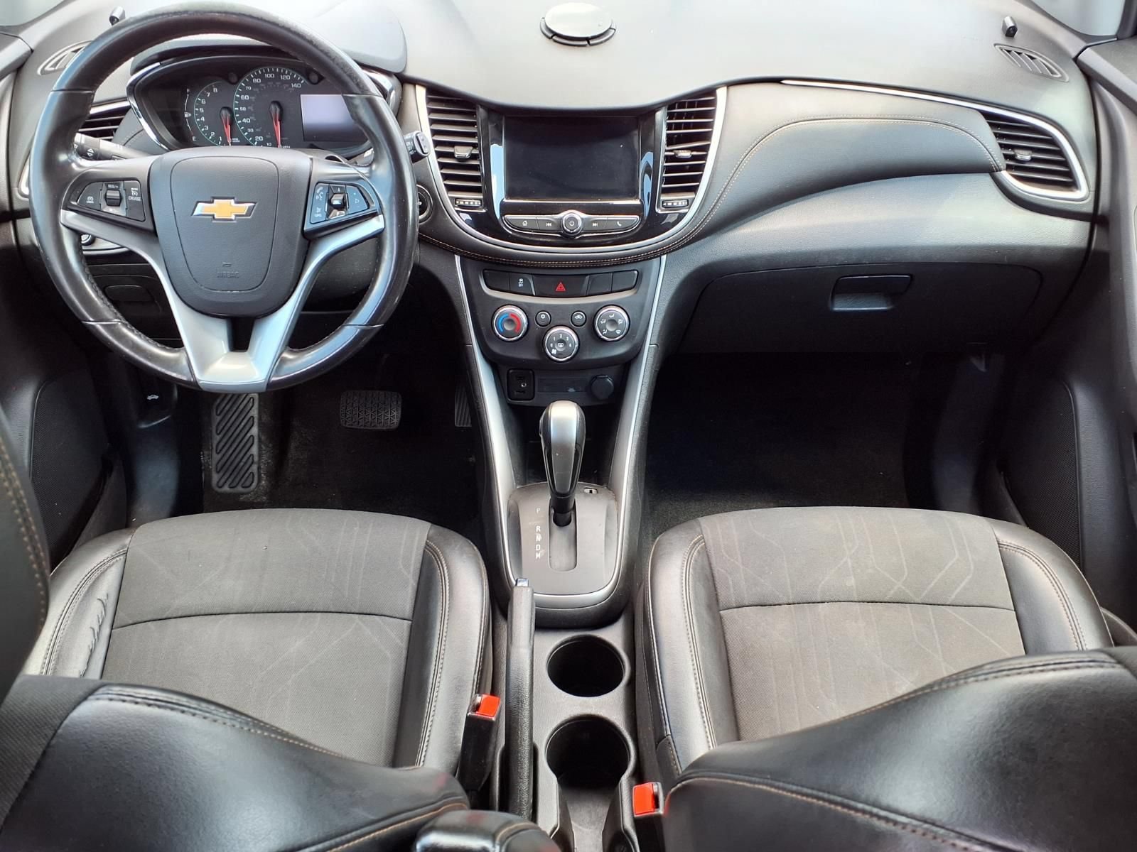 Used 2018 Chevrolet Trax LT w/ LT Convenience Package AWD/4WD image 13