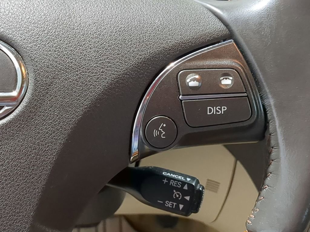 Used 2011 Lexus ES 350 image 30