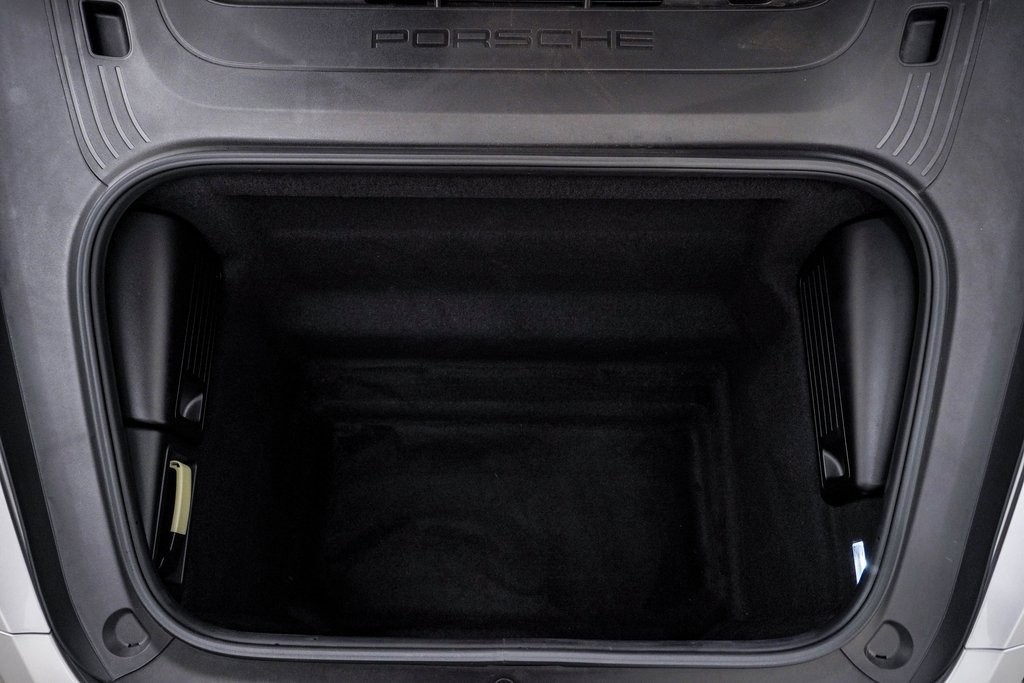 Used 2021 Porsche 718 Cayman GT4 image 29