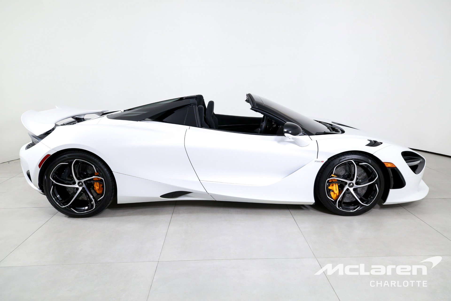 Used 2024 McLaren 750S Spider image 11