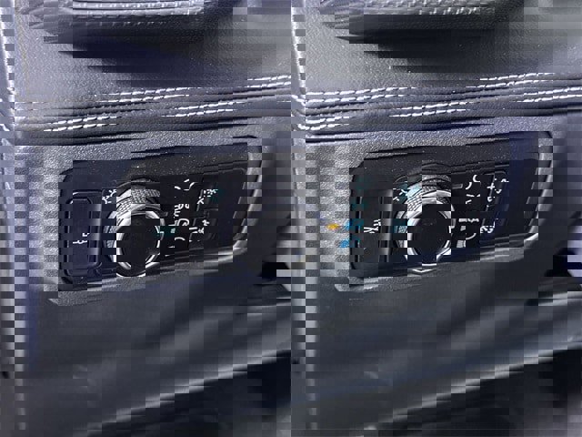 Used 2025 Ford Mustang GT Premium image 18