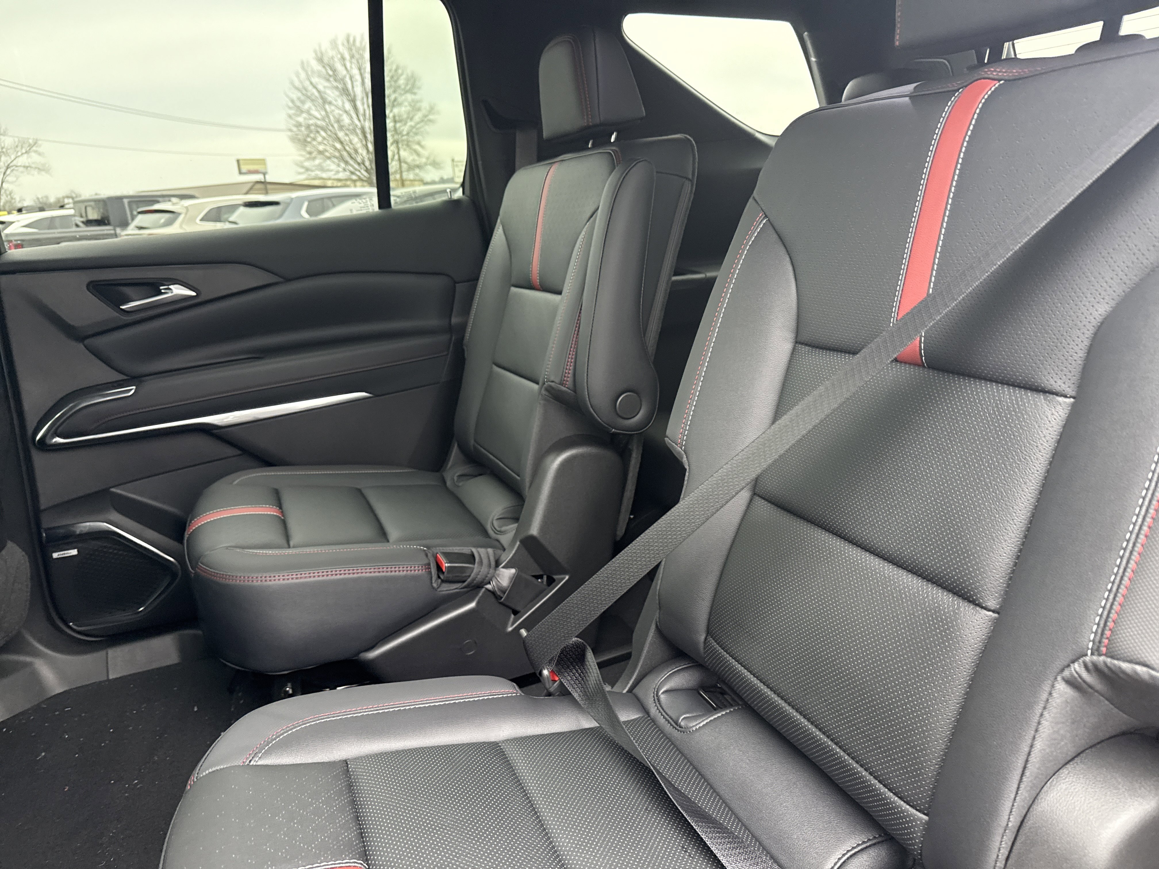 New 2026 Chevrolet Traverse RS AWD/4WD image 14