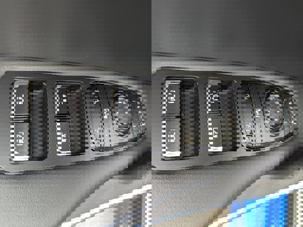 Used 2020 Kia Stinger GT2 image 16