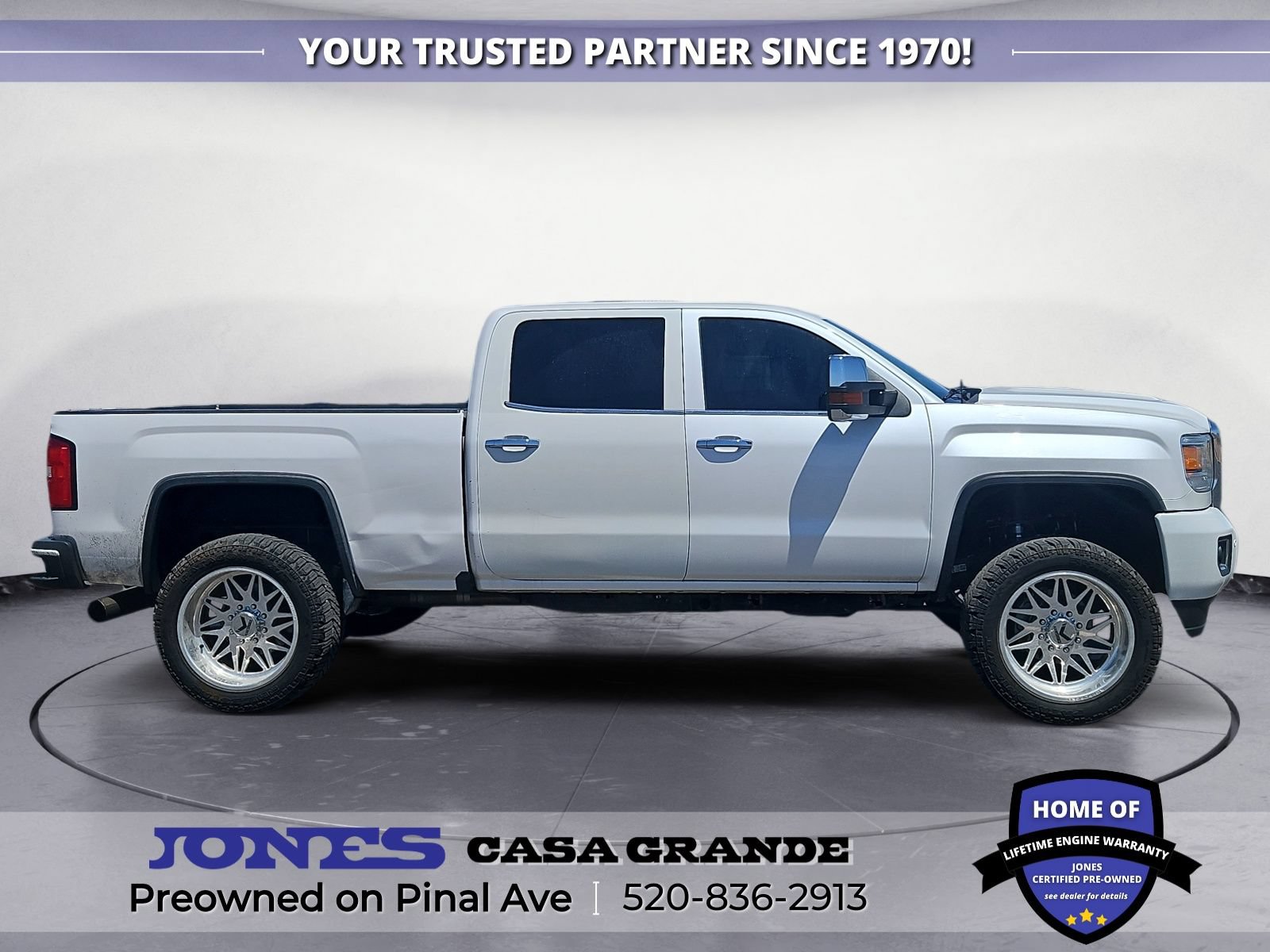 Used 2019 GMC Sierra 2500 Denali w/ Duramax Plus Package AWD/4WD image 6