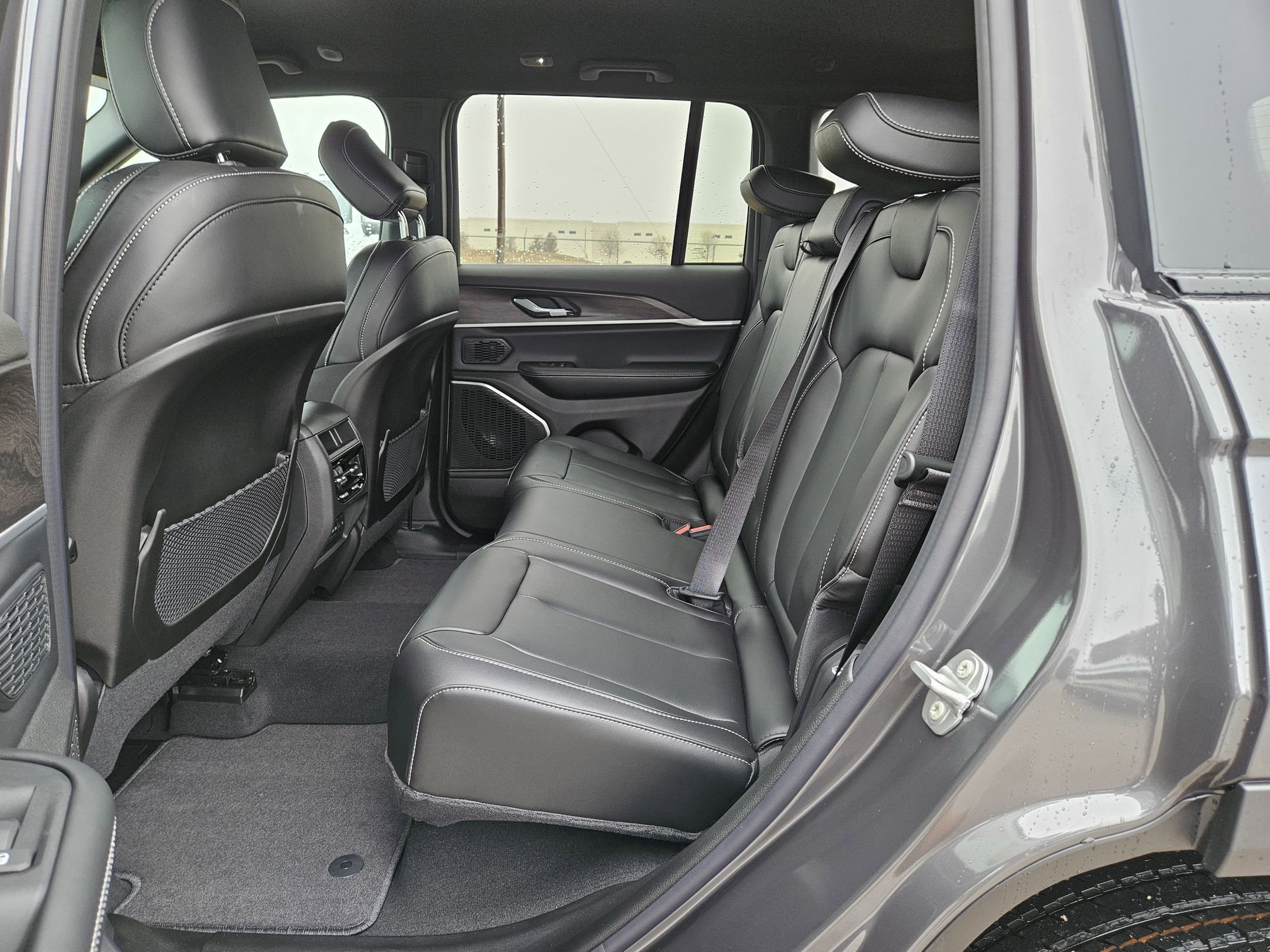 New 2026 Jeep Grand Cherokee Limited image 13