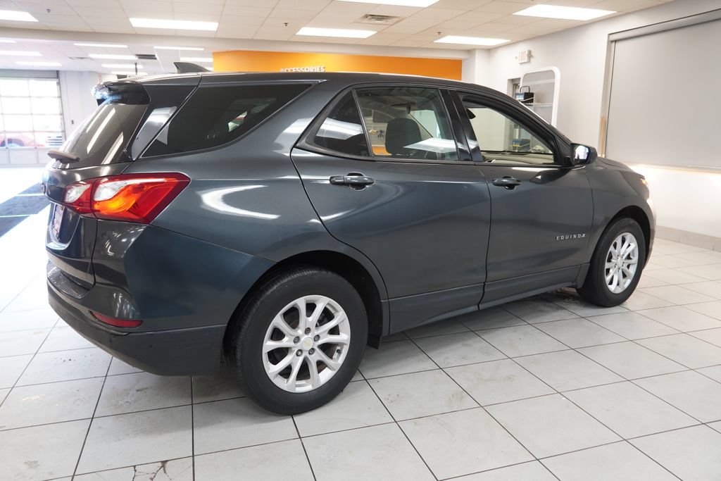 Used 2019 Chevrolet Equinox LS FWD image 12